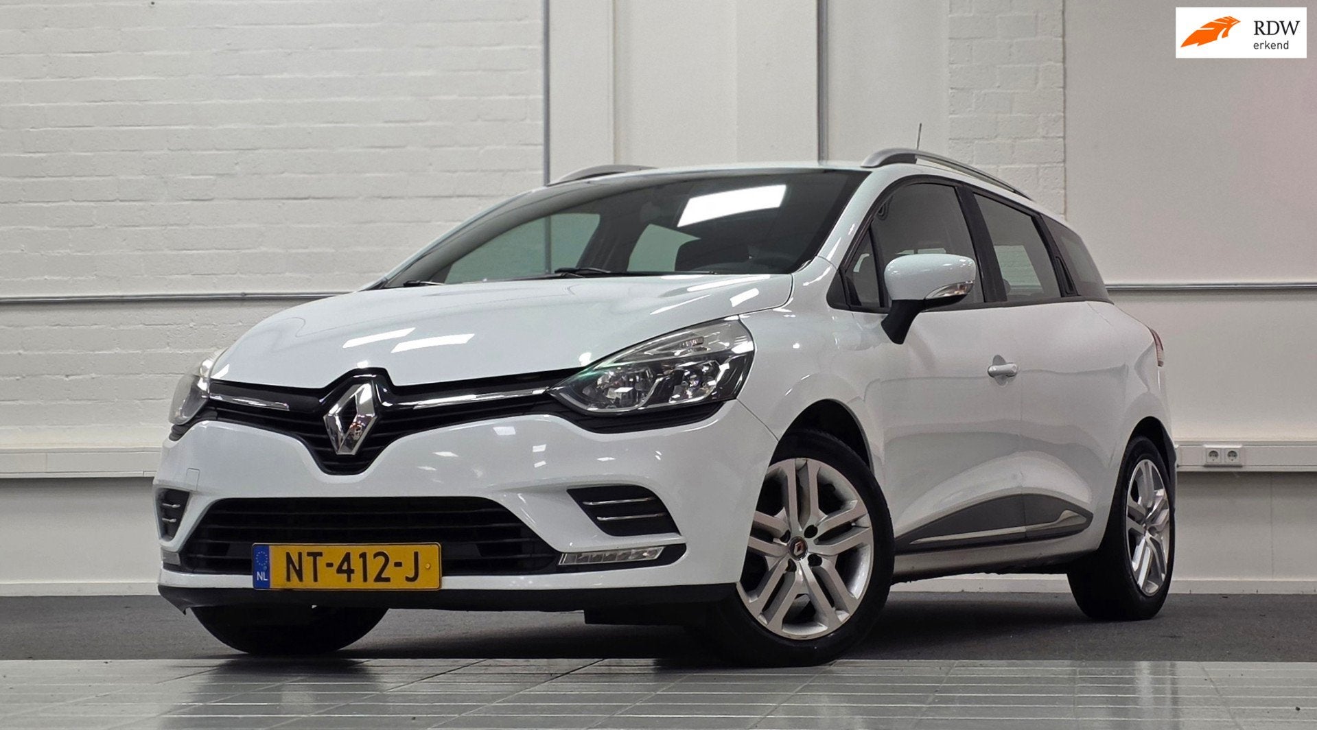 Renault Clio Estate 1.5 dCi Ecoleader Zen Navigatie Nieuwe A, Auto's, Voorwielaandrijving, Stof, Euro 6, 4 cilinders