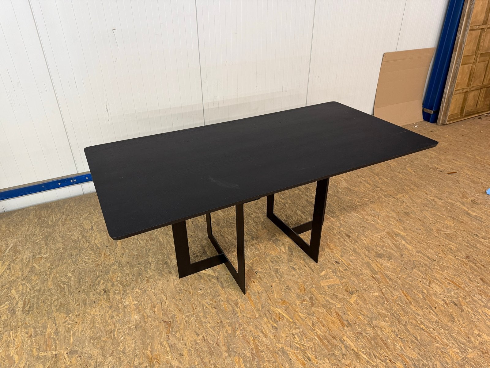 Zwarte Eiken Eettafel 180x90 cm - Showroommodel, Eikenhout, Zo goed als nieuw, 150 tot 200 cm, Rechthoekig