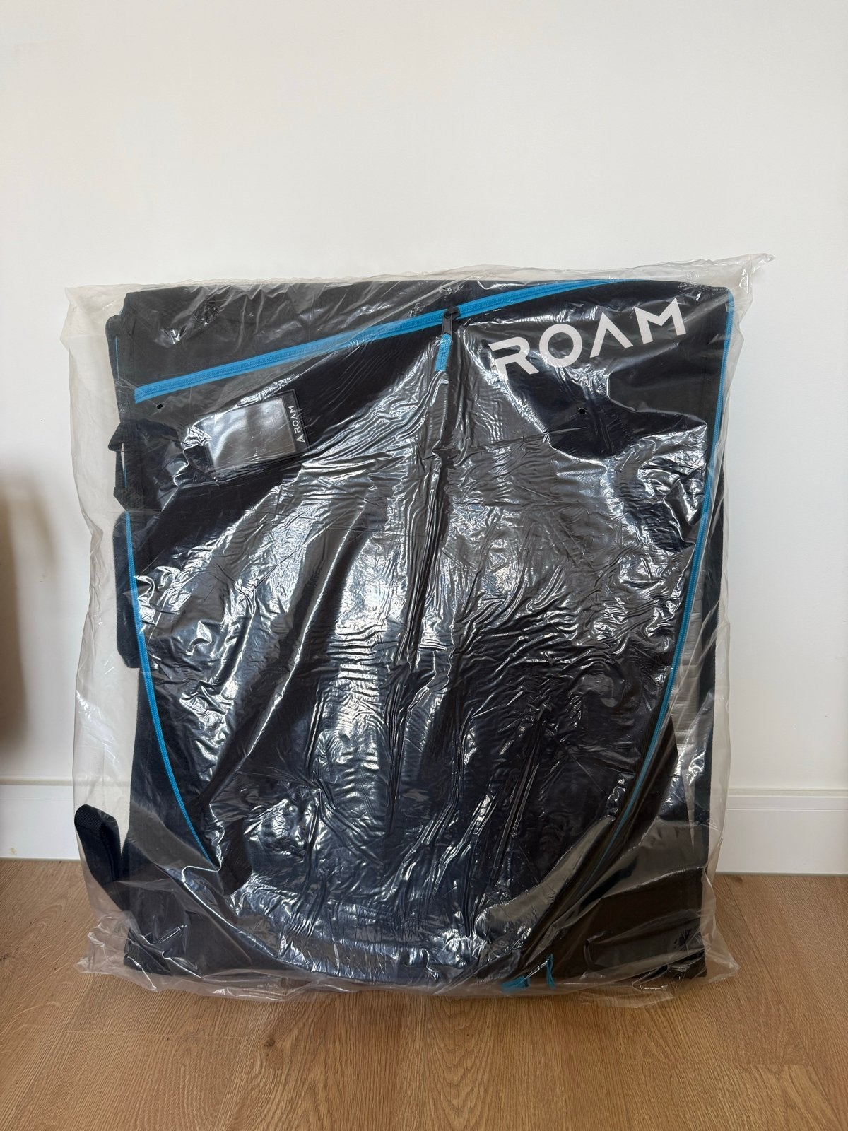 ROAM TECH FUNBOARD BOARD BAG 7’6 nieuw in plastic, Watersport en Boten, Golfsurfen, Ophalen, Nieuw, Funboard, Met draagtas