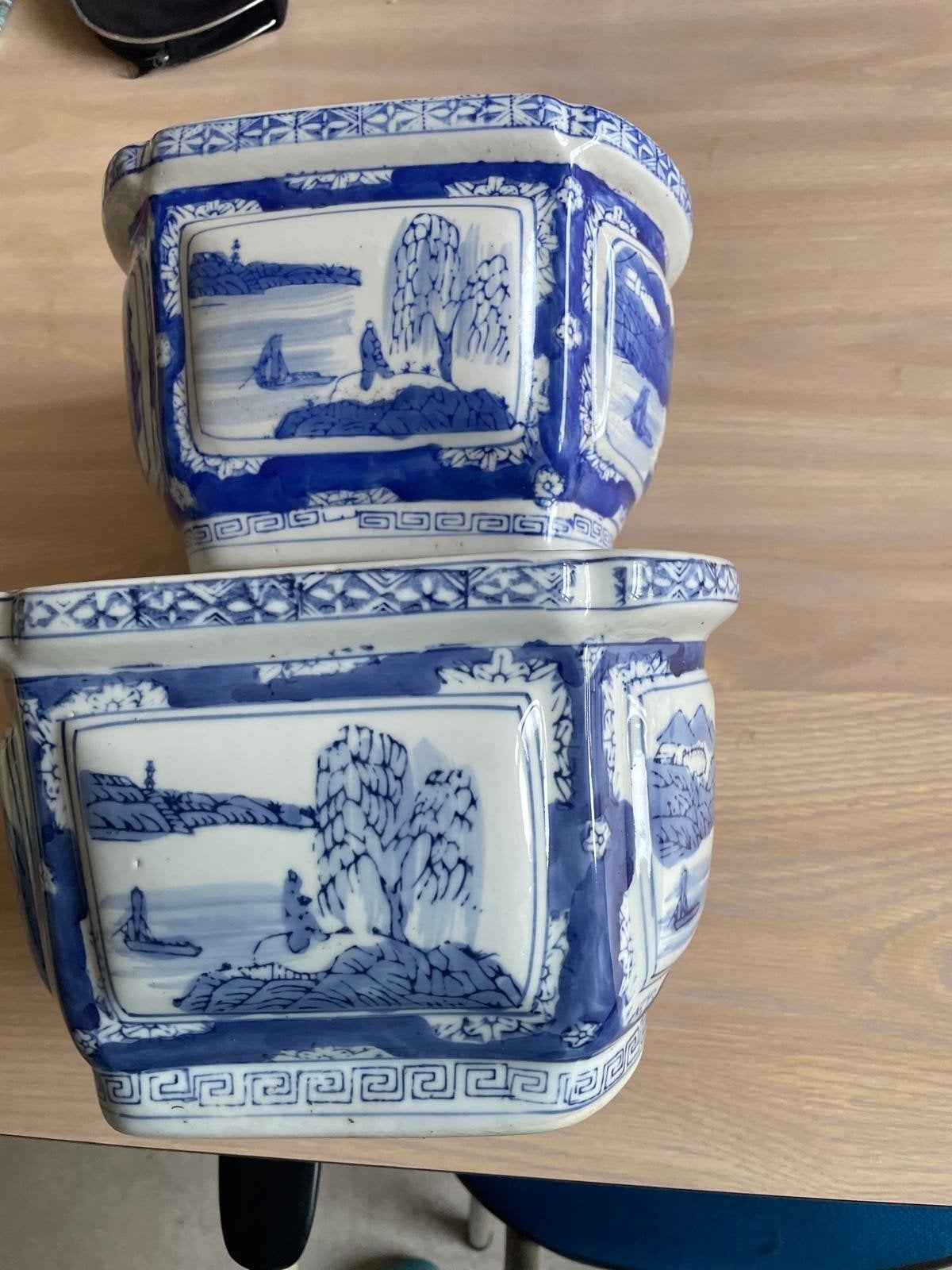 2 Chinese porseleinen potten - Blauw-wit decor, Ophalen