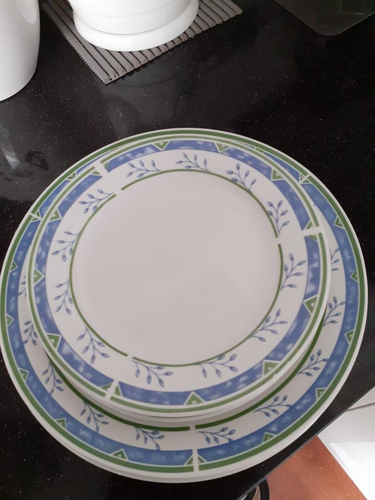 Servies, Ophalen, Aardewerk, Overige stijlen, Bord(en)