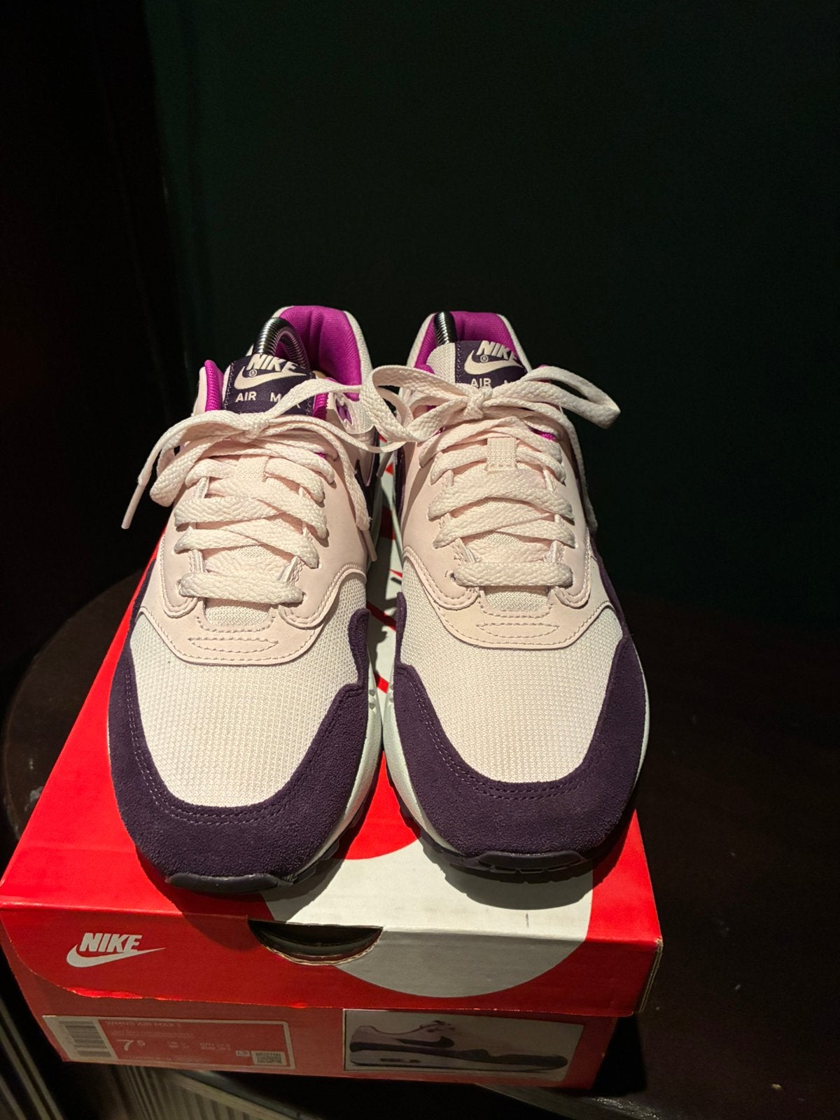 Nike air max 1 grand purple, Ophalen of Verzenden, Zo goed als nieuw, Overige kleuren, Sneakers of Gympen