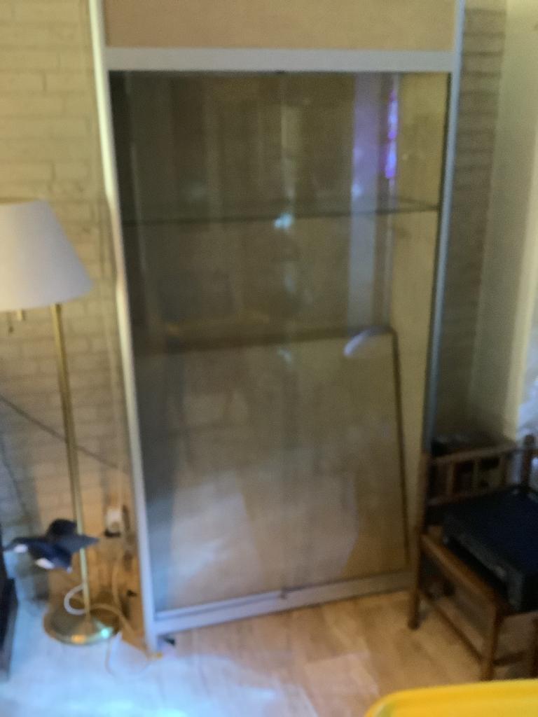 Vitrinekast aluminium, Huis en Inrichting, Kasten | Vitrinekasten, Ophalen, 50 tot 100 cm, 150 tot 200 cm, 25 tot 50 cm