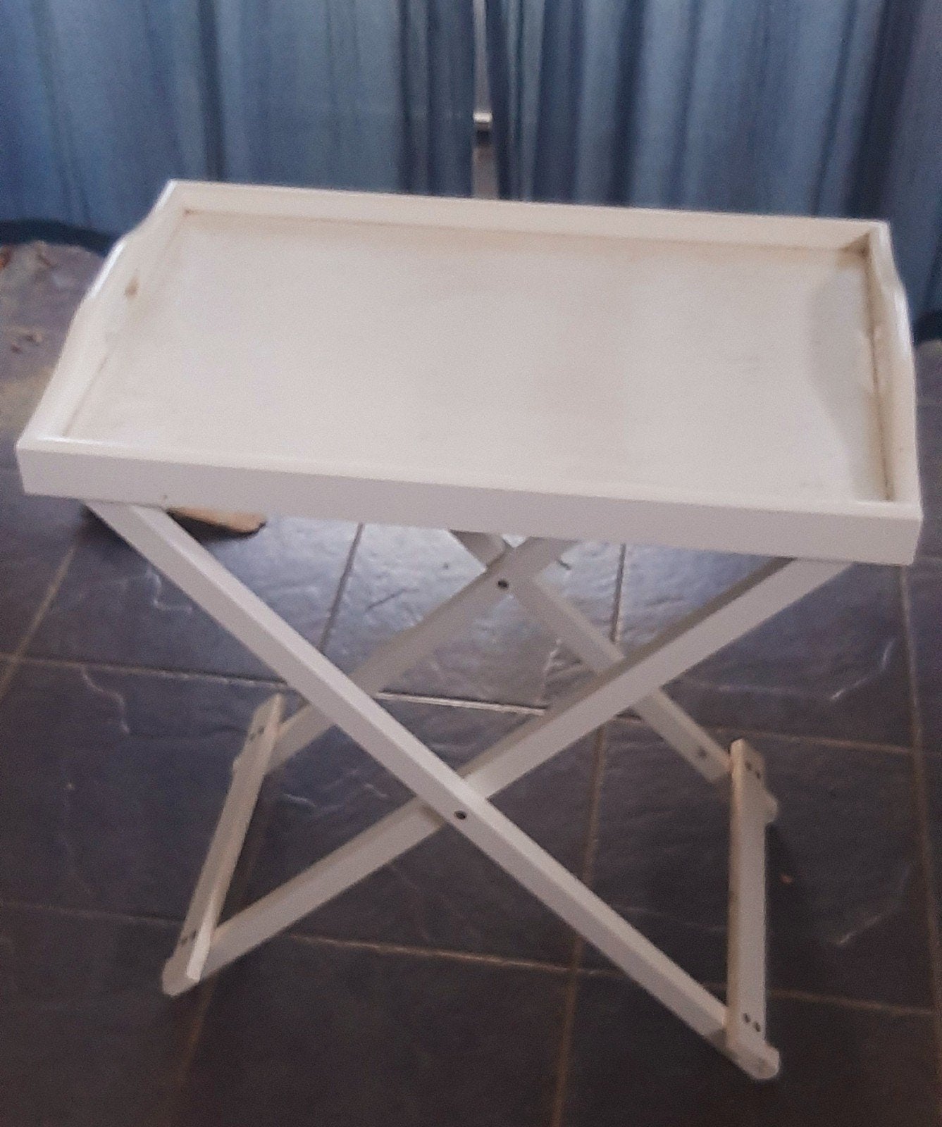 Wit dienblad met onderstel - 60x36x56cm, Ophalen, Gebruikt, Inklapbaar, Hout