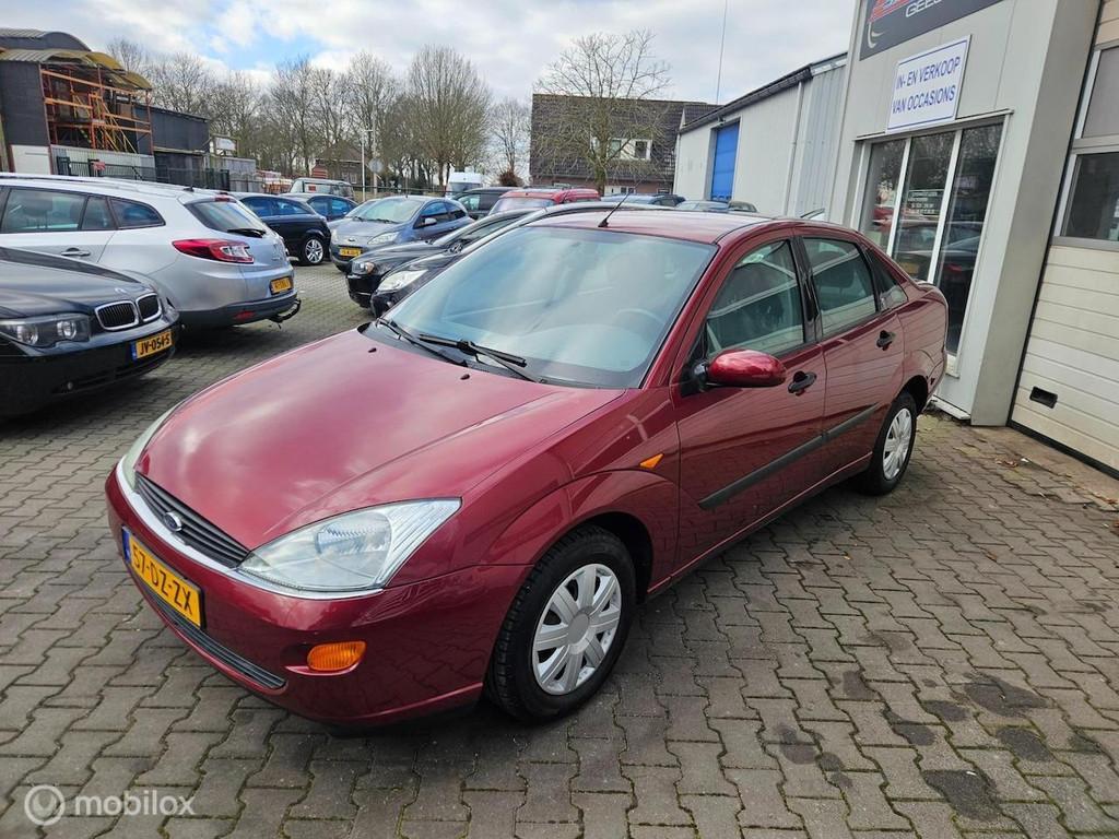 Ford Focus 1.6-16V Ghia AIRCO, 1596 cc, 101 pk, Gebruikt, 4 stoelen