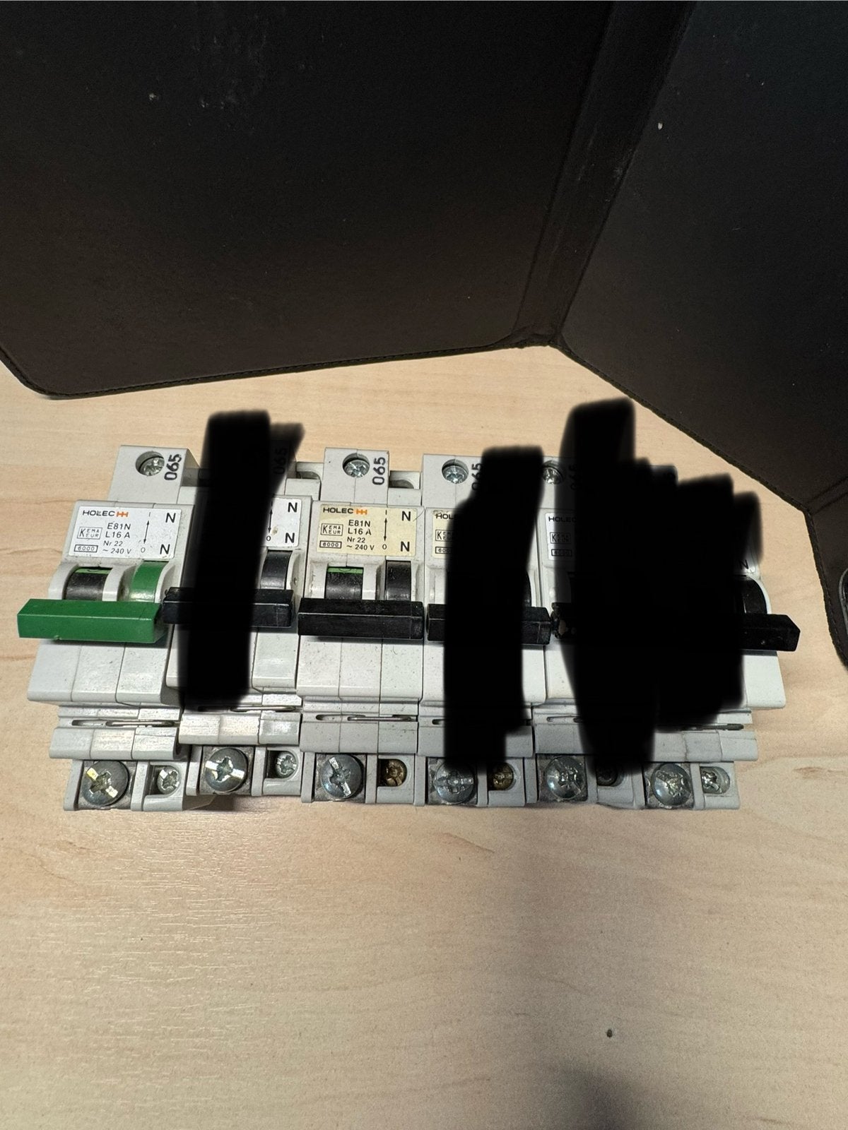 Holec L16A automaat 1P+N 230V €8 per stuk, Hobby en Vrije tijd, Elektronica-componenten, Gebruikt, Ophalen of Verzenden