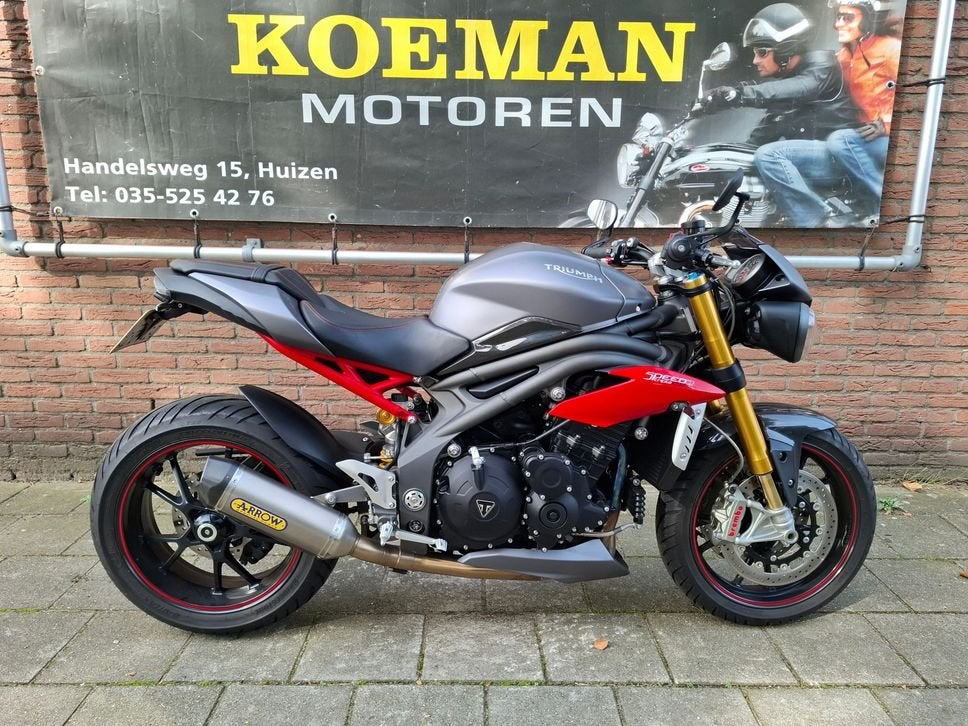 TRIUMPH SPEED TRIPLE R ABS 1050 bj 2017 Arrow Ohlins 9750KM, Motorrijbewijs A, Bedrijf, 1050 cc, Meer dan 35 kW