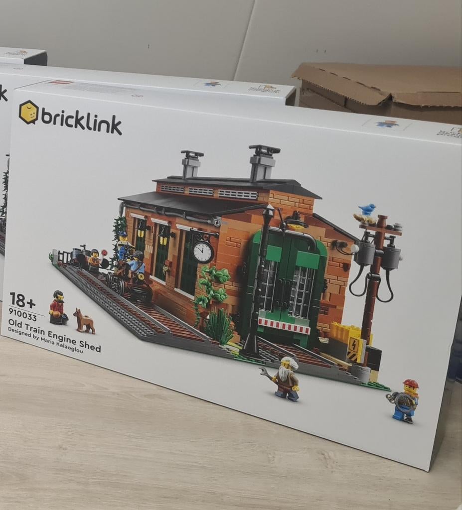 Lego Bricklink 910033 Old Train Engine Shed Nieuw, Overige thema's, Lego, Nieuw, Ophalen of Verzenden