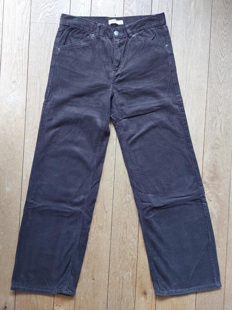 Pull&Bear corduroy broek bruin maat 38, Kleding | Dames, Broeken en Pantalons, Maat 38/40 (M), Pull&Bear, Ophalen of Verzenden