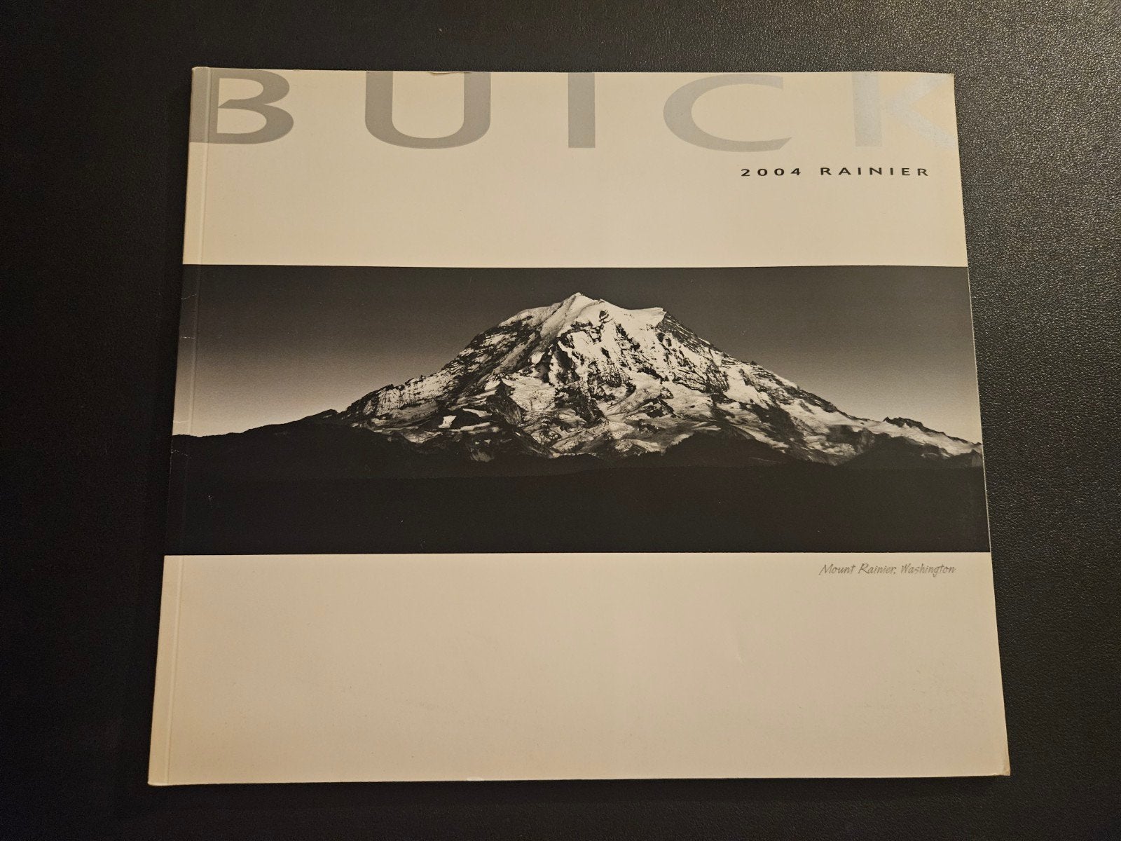Brochure Buick Rainier 2004 U, Ophalen of Verzenden, Zo goed als nieuw, Overige merken