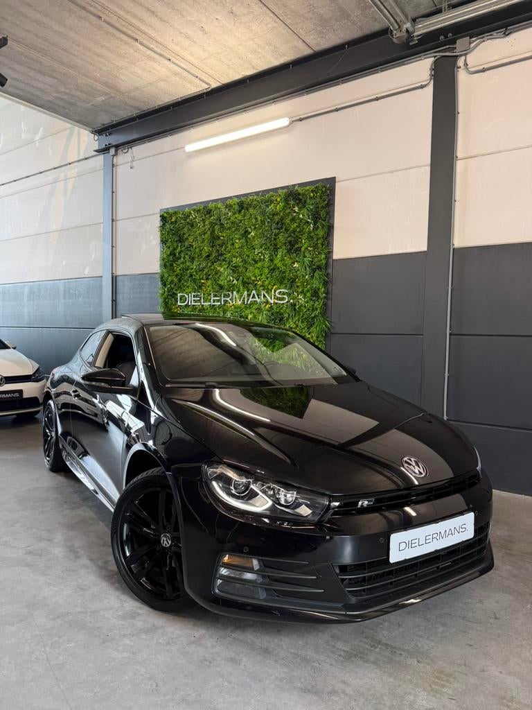 Volkswagen Scirocco R-Line | Facelift | Liefhebbersauto, Voorwielaandrijving, 125 pk, USB, 4 cilinders