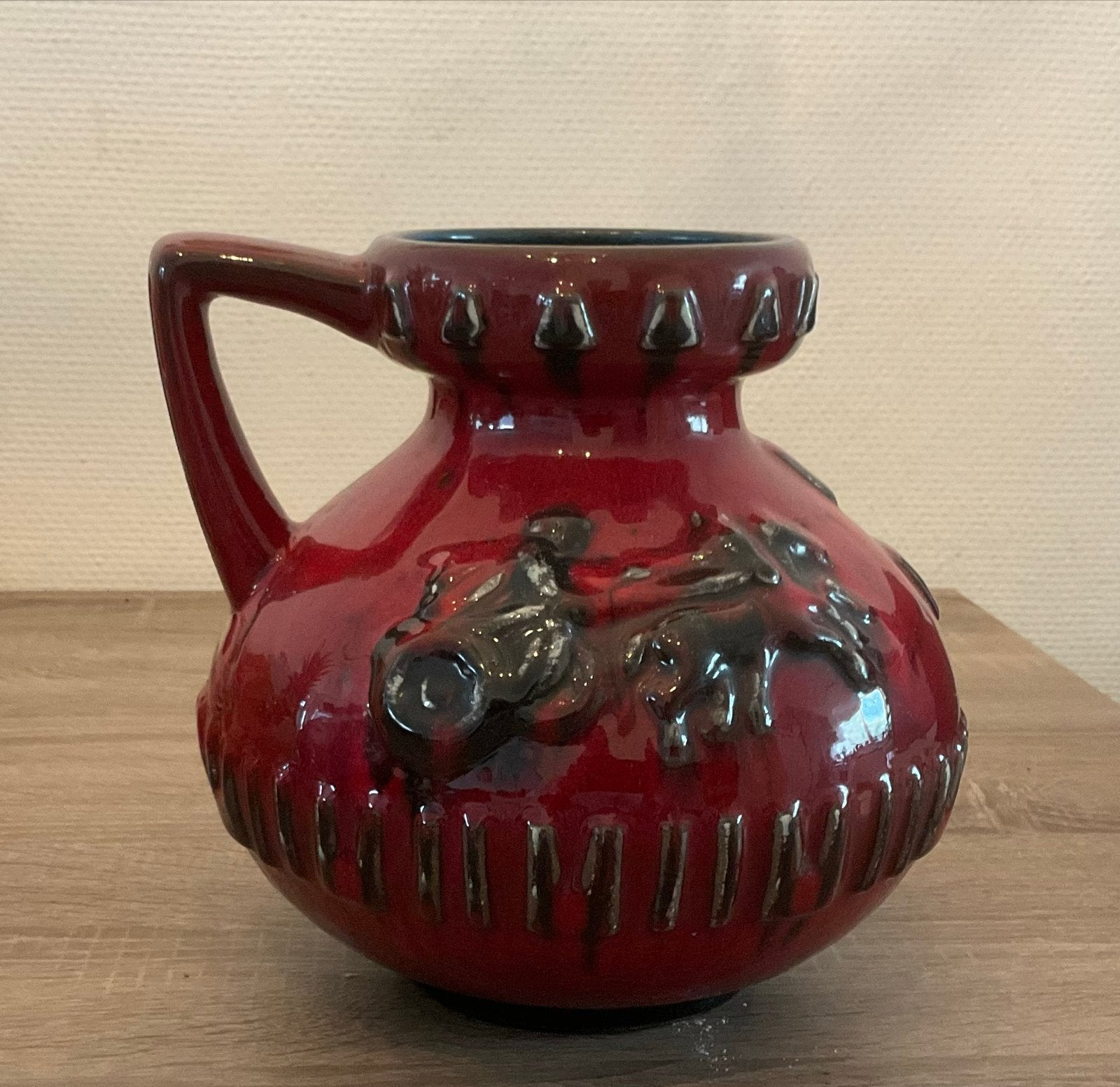 Vintage Ruscha Keramiek Vaas - Rood met reliëf, Ophalen of Verzenden