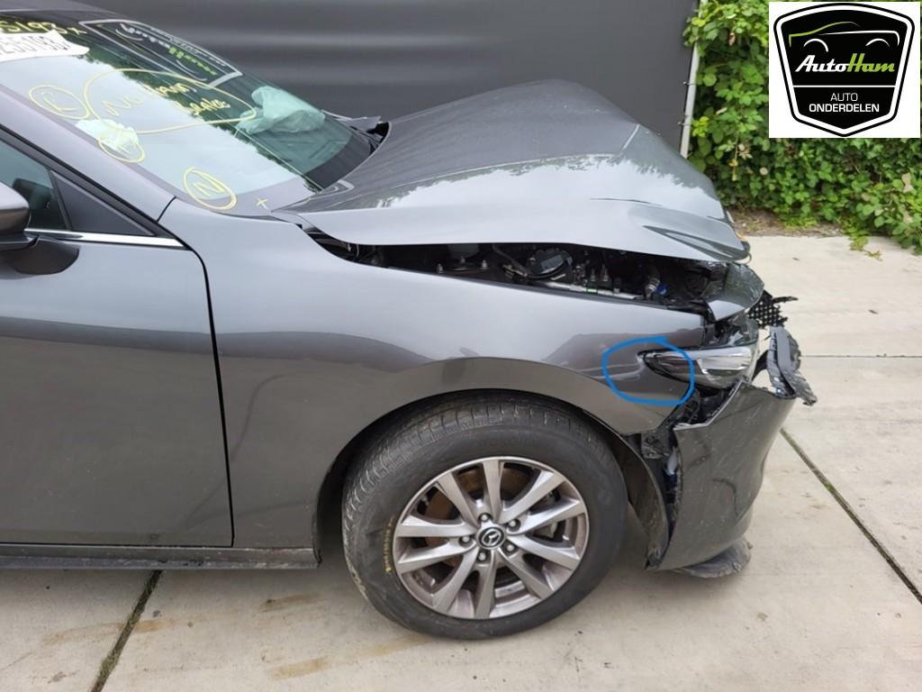 Spatbord Rechts Voor Mazda 3 Sport (BP) 2019 BDMT52110, Gebruikt, Hitdorfer Straße 73, Leverkusen 51371, , Duitsland, Mazda, Info@mazda.de