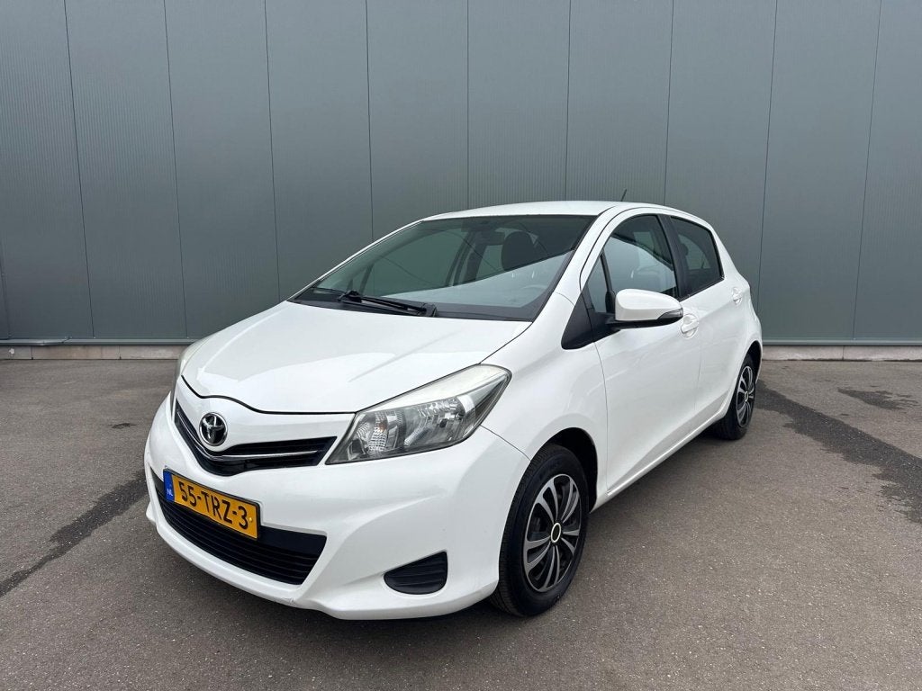 Toyota Yaris 1.0 VVT-i Aspiration AIRCO | CAMERA | NAP !, Auto's, Toyota, 21 km/l, Euro 5, 527 kg, 40 €/maand
