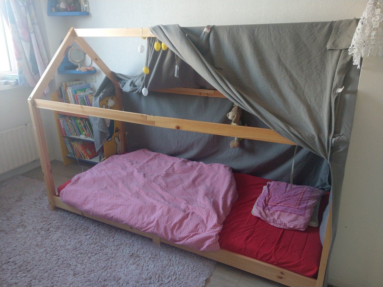 Huisbed/speelbed voor kinderen (207x90x140 cm), Ophalen of Verzenden, Gebruikt, 180 cm of meer, 85 tot 100 cm