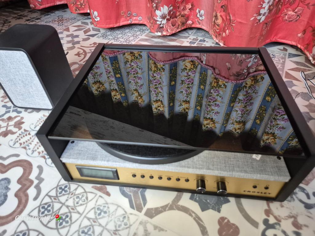 Crosley CR7017B-BK4 Platenspeler met Externe Speakers, Audio, Tv en Foto, Platenspelers, Ophalen, Zo goed als nieuw, Platenspeler