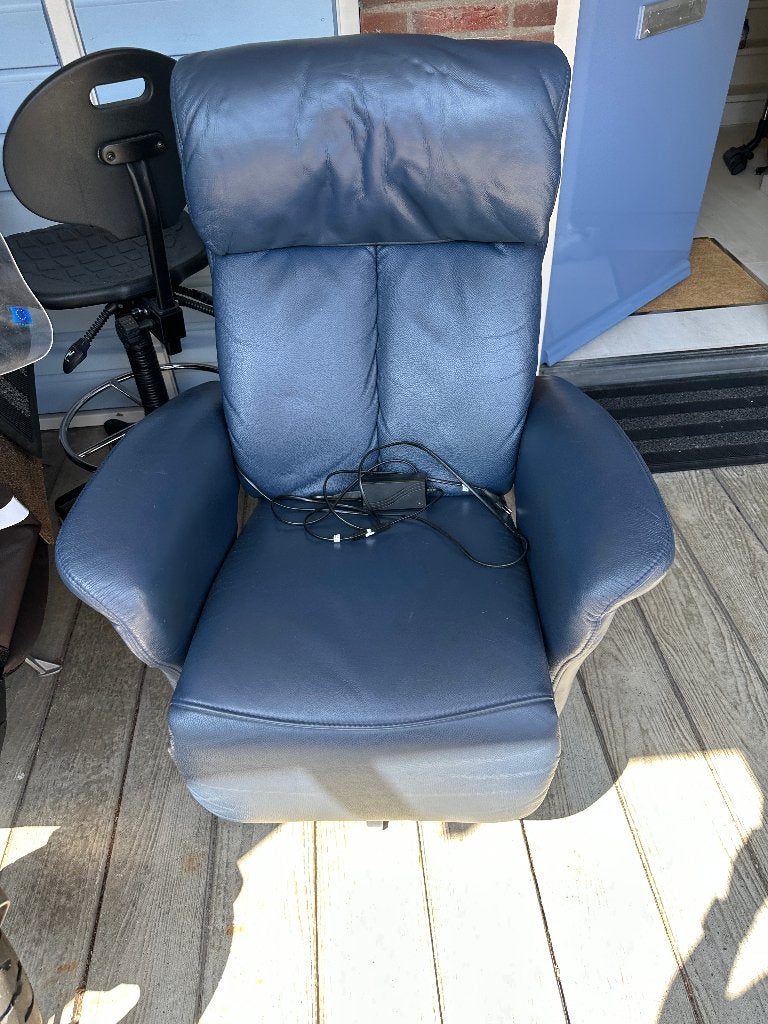 Luxe elektrische leren relaxfauteuil Sublime op maat, Ophalen, Gebruikt, Minder dan 75 cm, Leer
