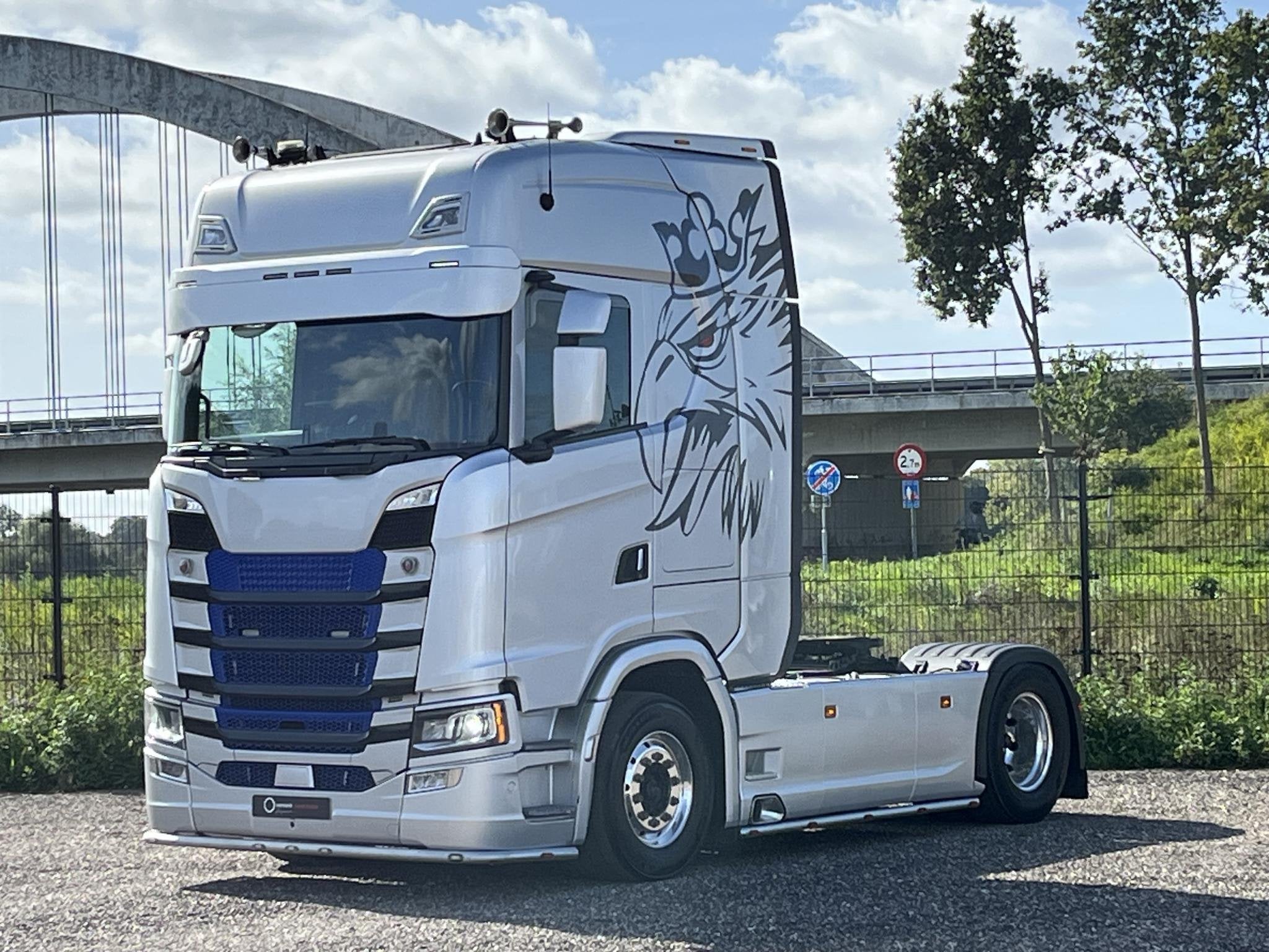 Scania S520 V8 | Full Air 2+4 | Retarder | Alcoa's | Leather, Auto's, Automaat, Stof, Scania, 520 pk