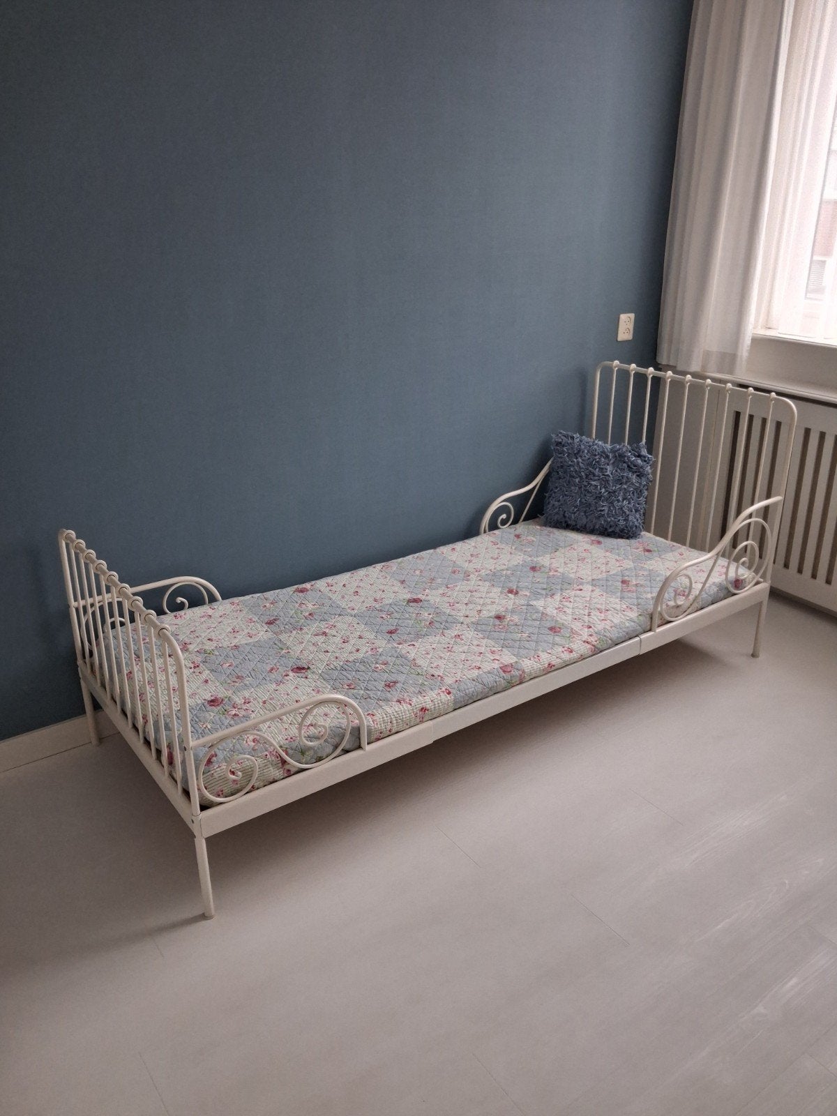 IKEA Minnen uitschuifbaar bed wit, Ophalen, Eenpersoons, Wit, Klassiek, Uitschuifbaar