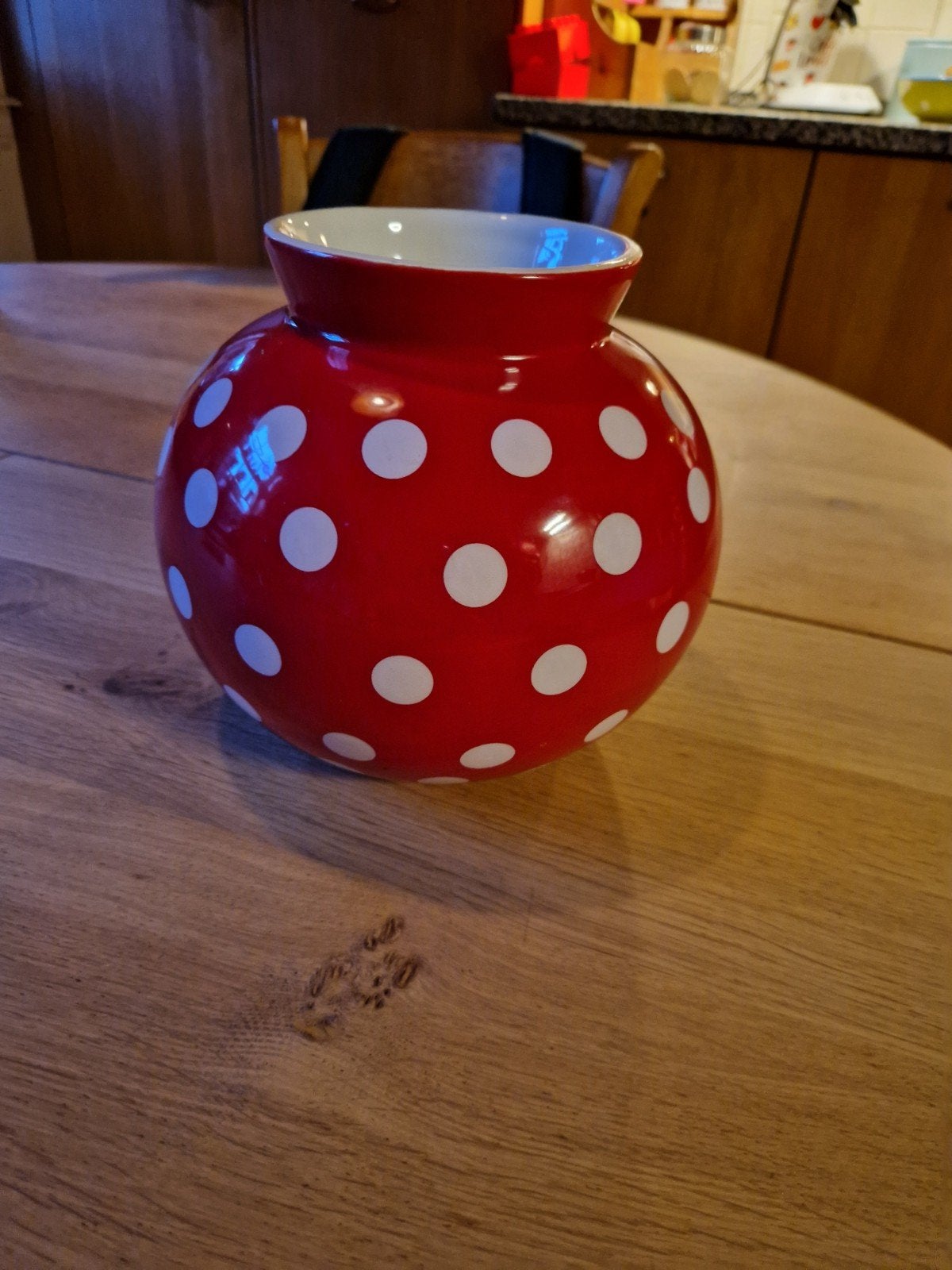 VAAS 🍄 ROOD MET WITTE STIPPEN POLKADOT, Huis en Inrichting, Woonaccessoires | Vazen, Ophalen of Verzenden, Rood