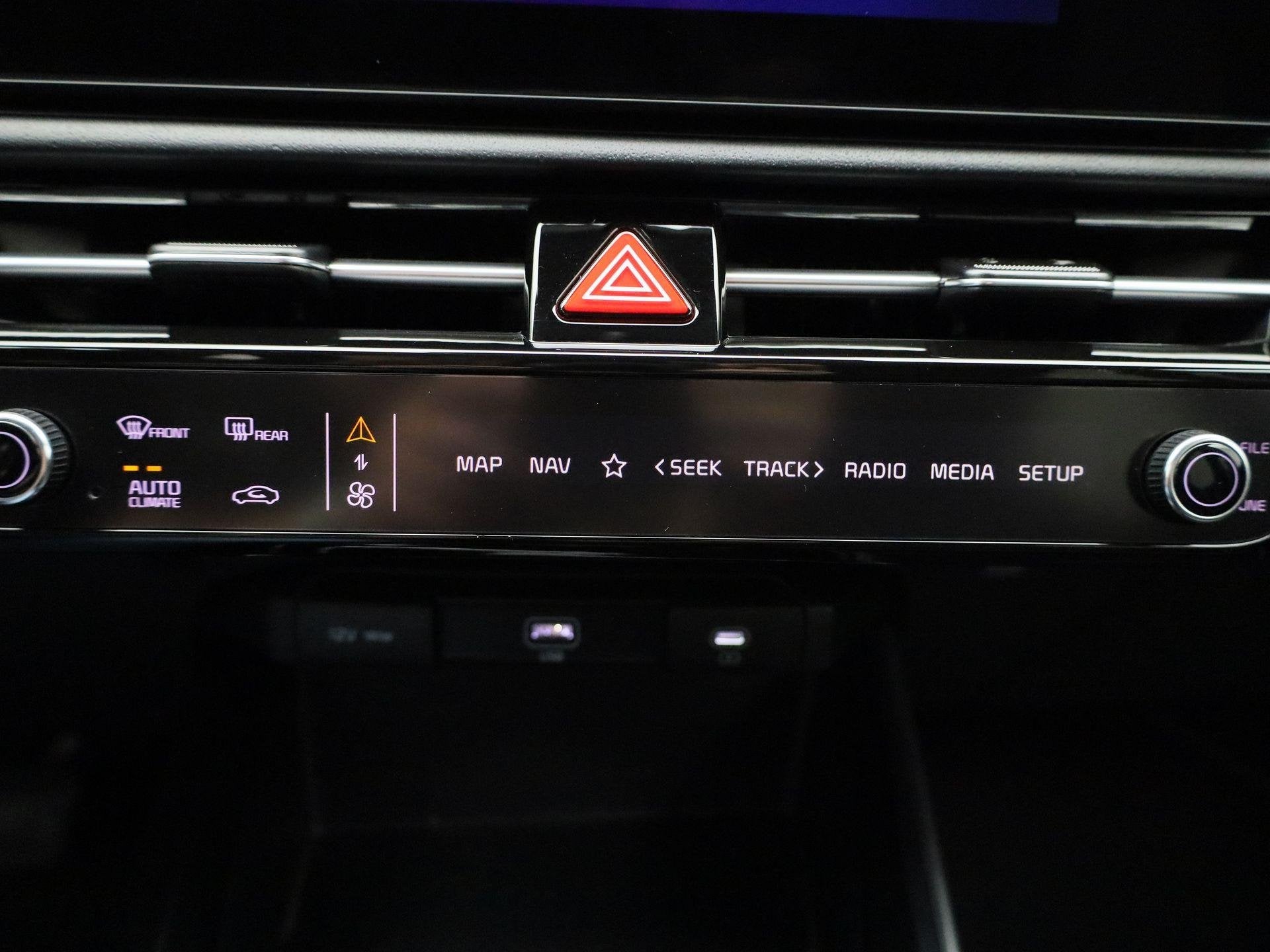 Foto 29 van Kia Niro 1.6 GDi PHEV DynamicPlusLine | Navi | Camera | Elec