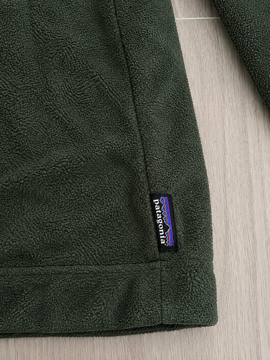 Patagonia Synchilla Fleecejas - Olijfgroen - Maat L, Maat 52/54 (L), Patagonia Europe Coöperatief U.A., Verzenden, Directsales.europe@patagonia.com