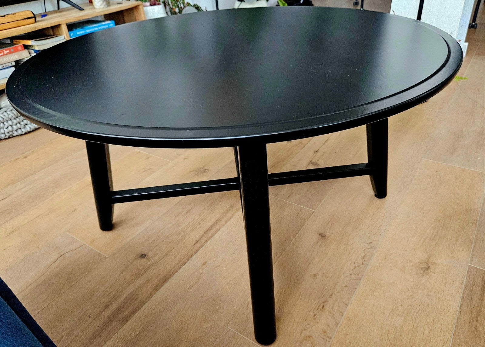 Zwarte IKEA salontafel, Ophalen, 50 tot 100 cm, Rond, Tot twee personen