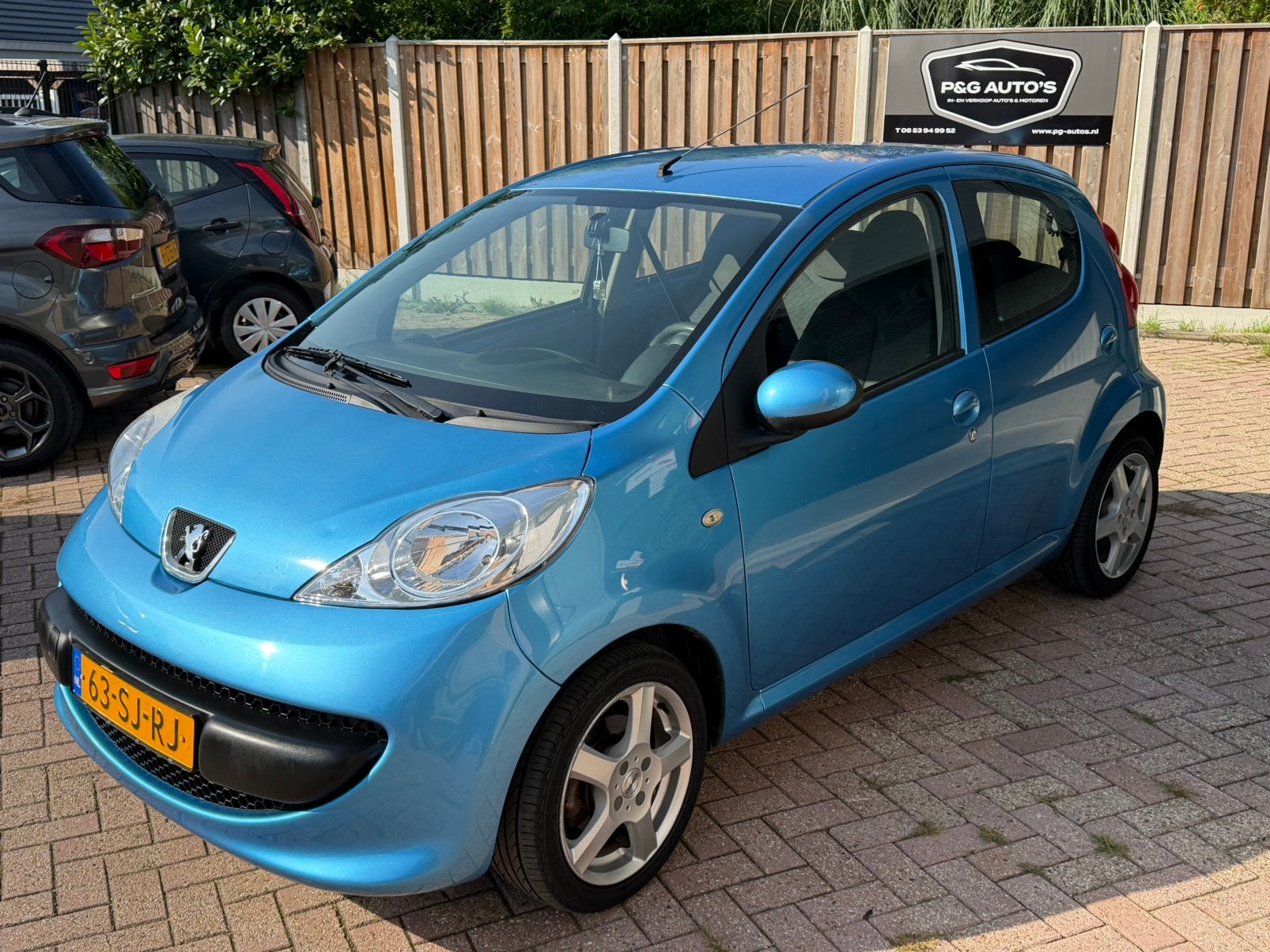 Peugeot 107 1.0 12V 5DR 2006 Blauw/airco nieuwe apk 2027, Auto's, Voorwielaandrijving, Stof, Zwart, 68 pk