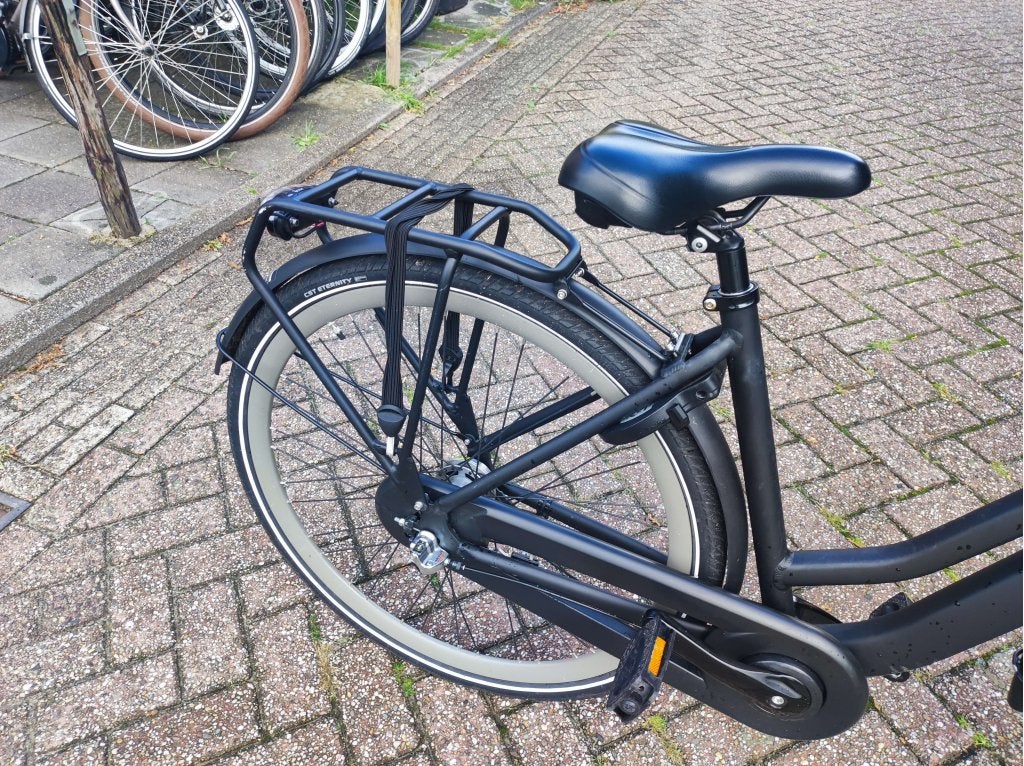 Gazelle Esprit , is een fraaie, 3 speed, Niet ingevuld, Zo goed als nieuw, Niet ingevuld, Trommelrem