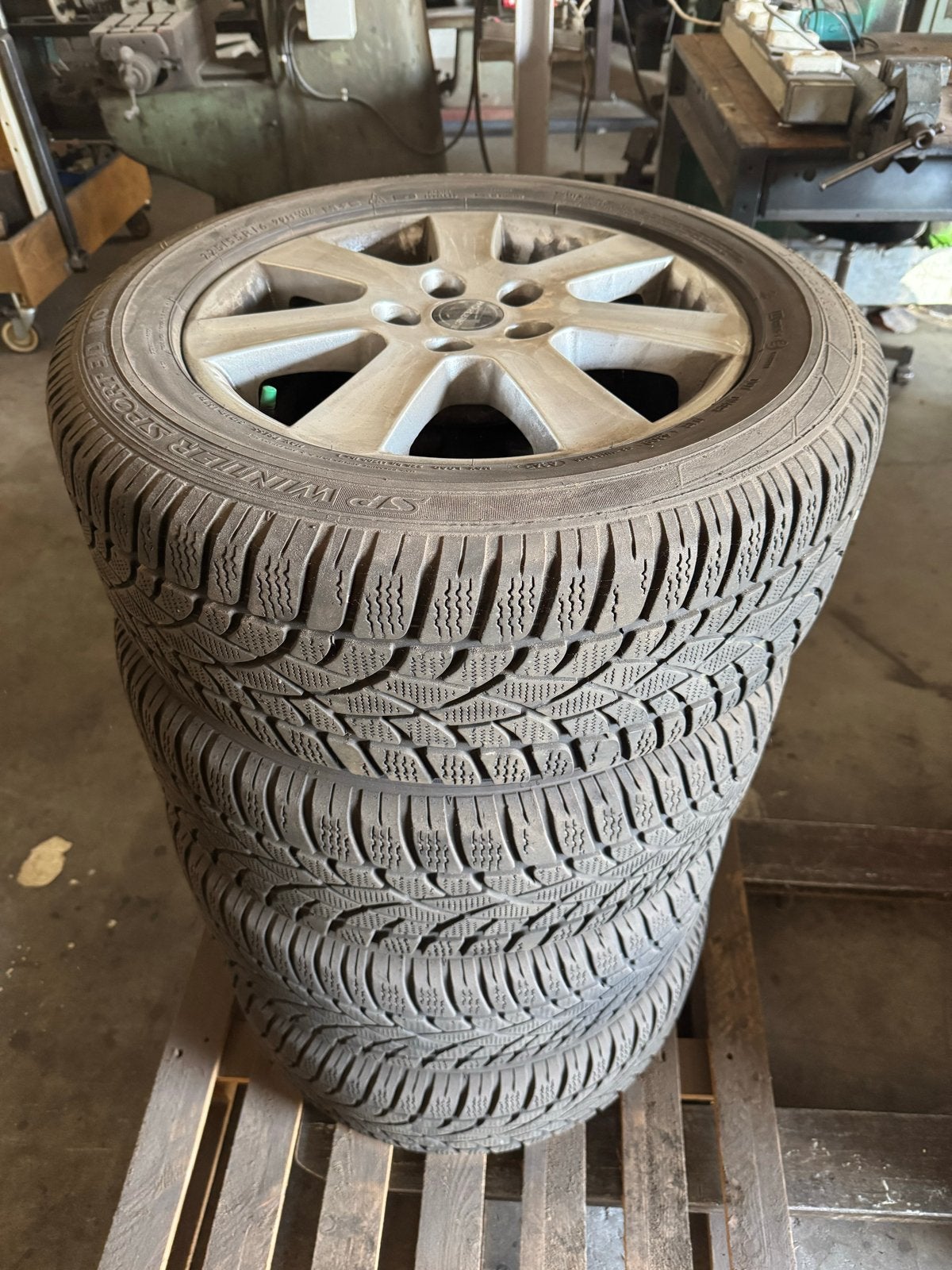 Dunlop SP Winter Sport 3D M+S 225/55R16 Winterbanden, Auto-onderdelen, Banden en Velgen, Gebruikt, 16 inch, Banden en Velgen, Personenwagen