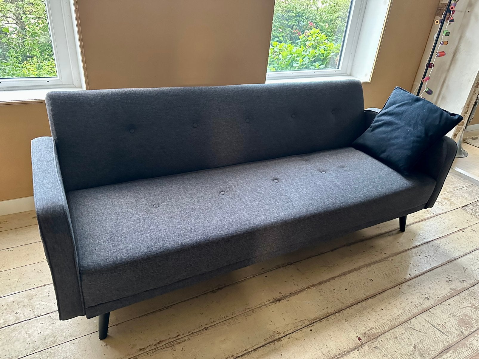 Slaapbank van MADE, Ophalen, Gebruikt, 90 cm, 210 cm