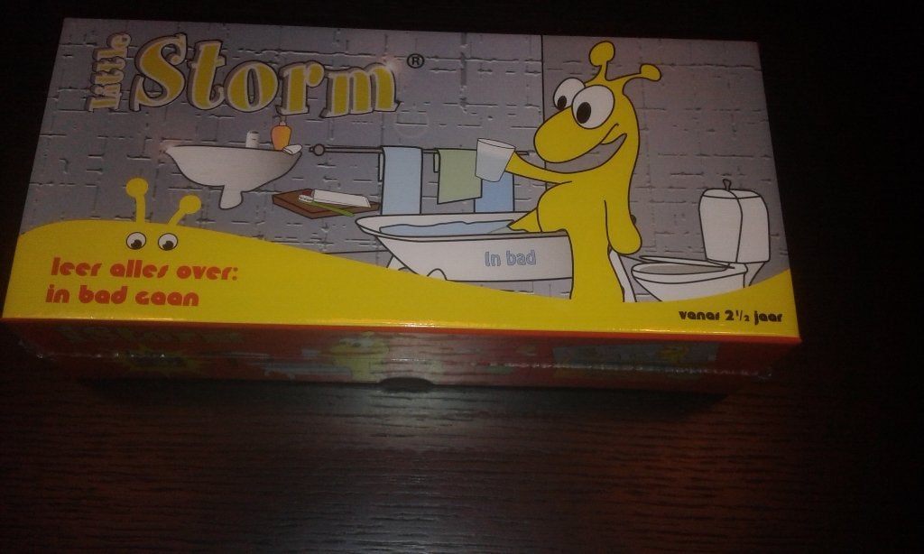 Little storm In bad gaan (in seal) + opa en oma interview, Ophalen of Verzenden, Nieuw, Jongen of Meisje