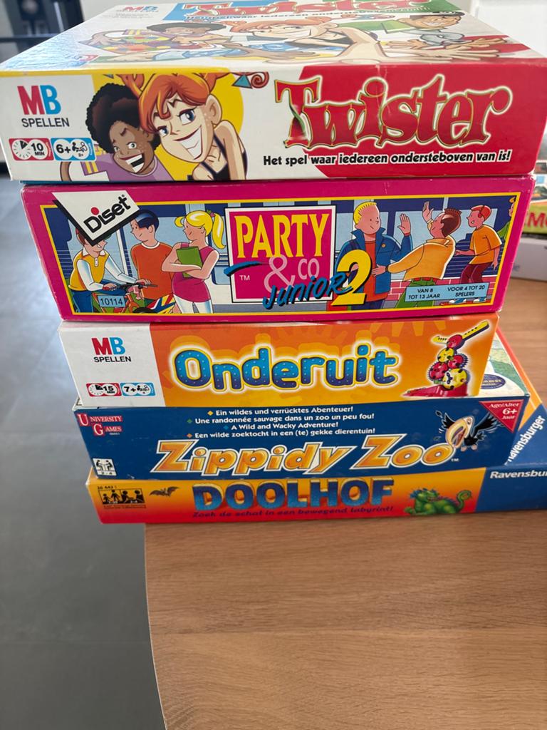 Bordspellenpakket: Twister, Party & Co Junior, Onderuit, Zip, Een of twee spelers, Ophalen of Verzenden, Gebruikt