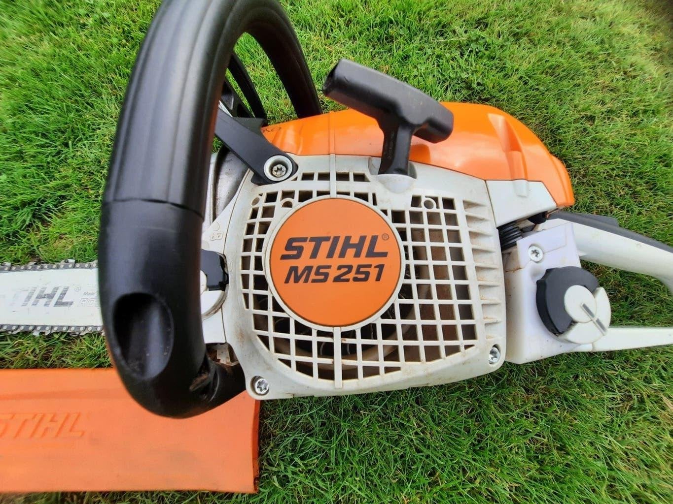 Foto 9 van Stihl MS 251, 40cm ,kettingzaag 2021,extra 1 nieuwe ketting