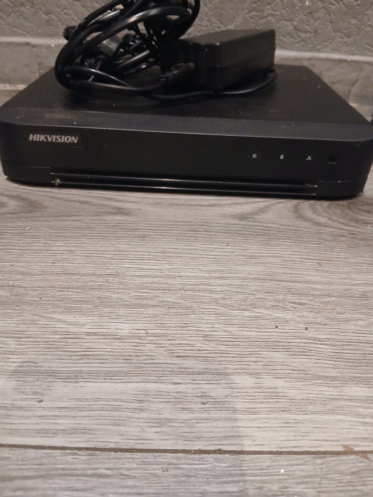 Hikvision DS-7208HUHI-K1/E - 8-Kanaals Turbo HD DVR (Zo goed, Ophalen of Verzenden