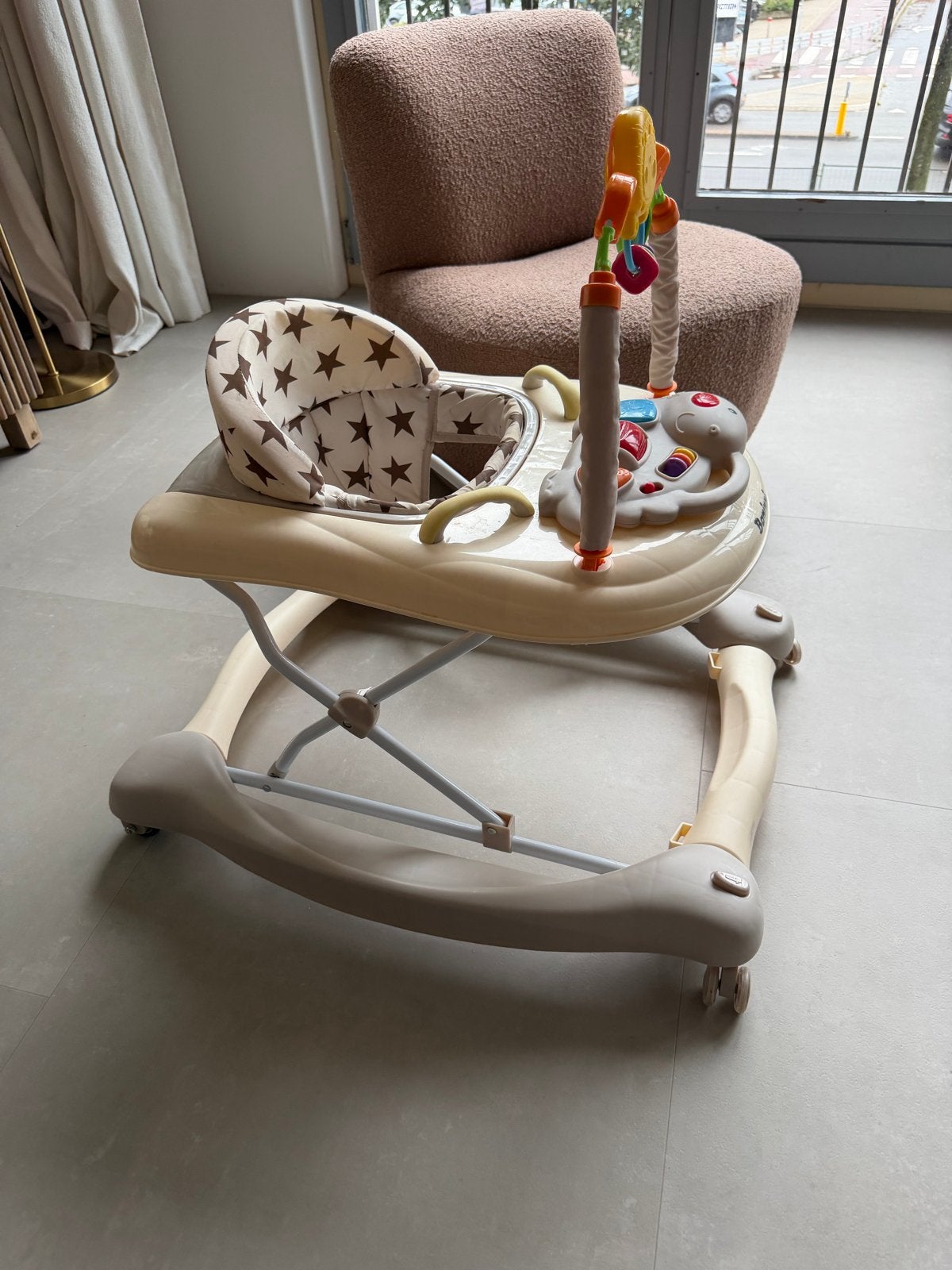 Baninni Babywalker met speelblad en verstelbare zithoogte, Kinderen en Baby's, Ophalen, Zo goed als nieuw