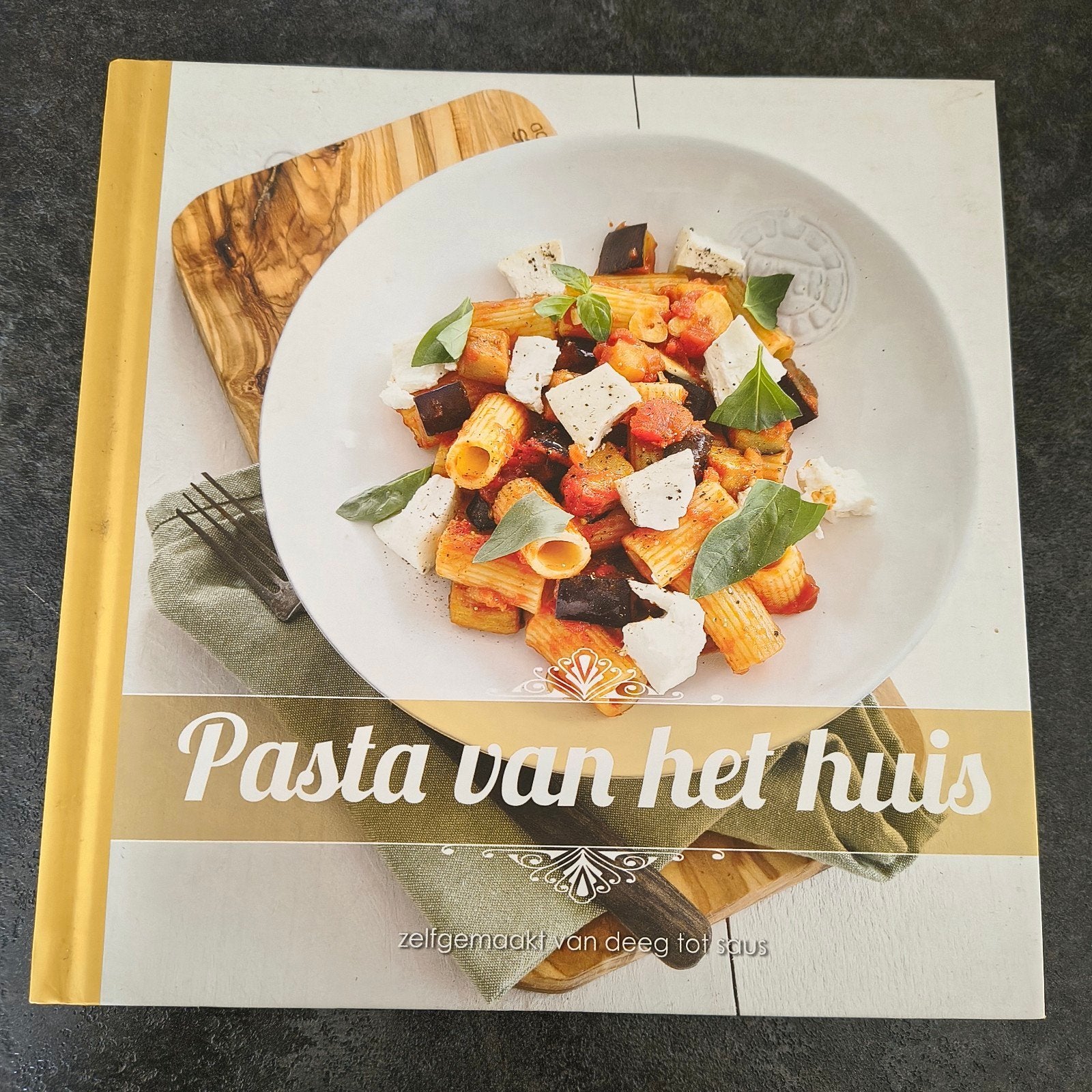 Pasta’s & sauzen, Boeken, Ophalen, Zo goed als nieuw, Italië