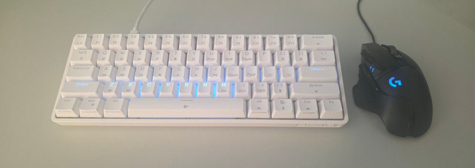 Wit mechanisch gaming toetsenbord met RGB verlichting, Computers en Software, Ophalen, Gaming toetsenbord