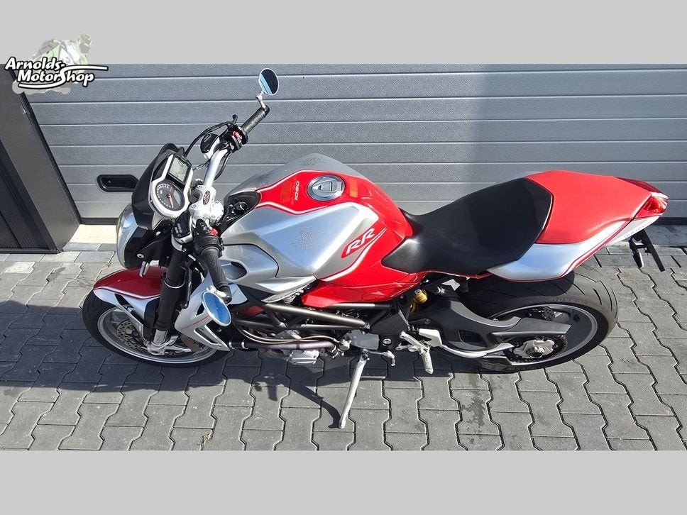 Foto 8 van MV AGUSTA BRUTALE 1090 RR ABS (bj 2013) 26.176 km