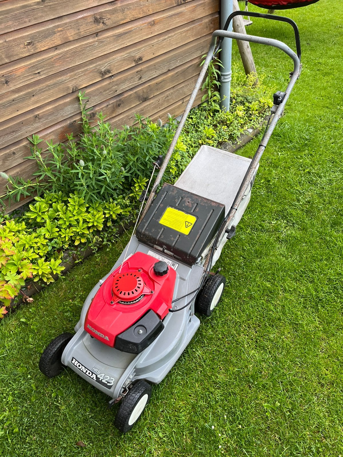 Honda HRB423 grasmaaier, Tuin en Terras, Ophalen, Cirkelmaaier, Gebruikt, Opvangbak