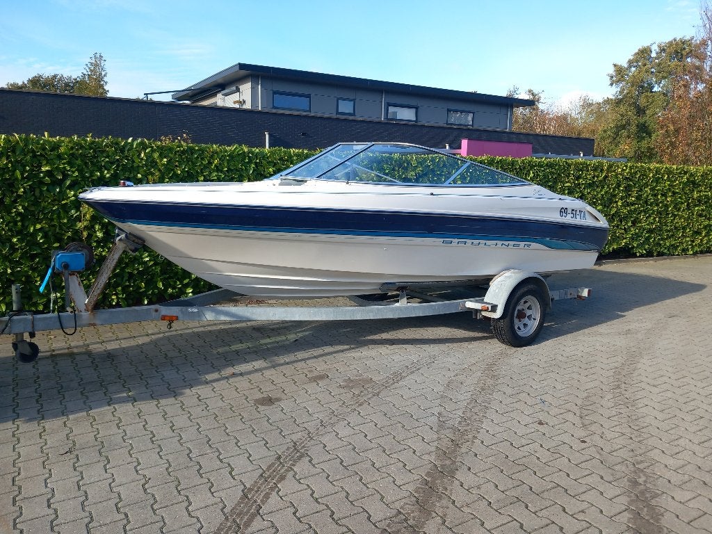 BAYINER 1850 OPEN PUNT 140 PK MERCRUISER TRAILER INRUIL MOG, Gebruikt, Binnenboordmotor, Met afstandsbediening, 120 tot 200 pk