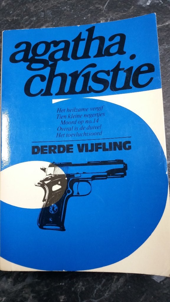 Agatha Christie - derde vijfling - paperback, Ophalen of Verzenden, Gelezen