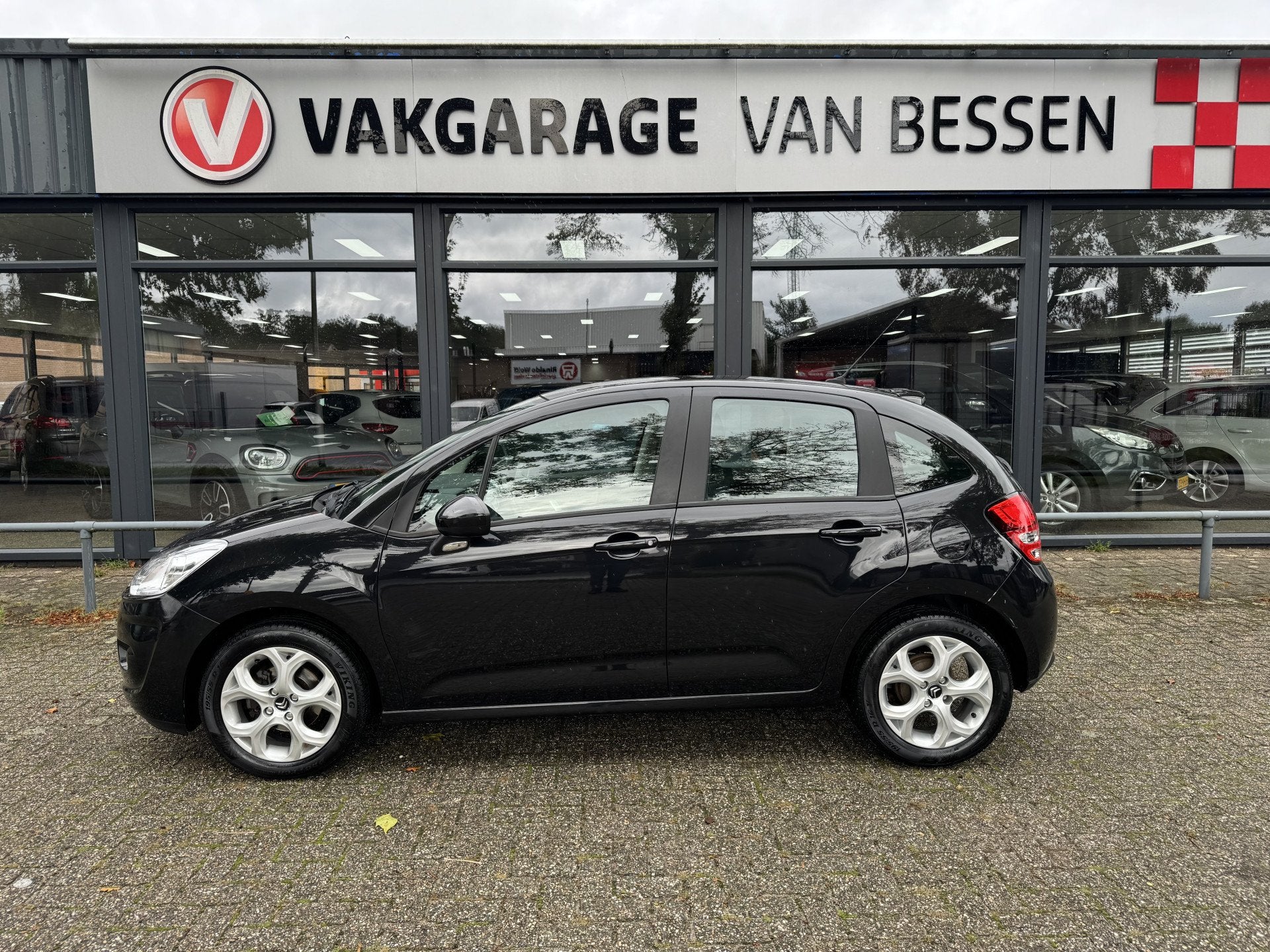 Citroën C3 1.4 Ligne Business CRUISE-CLIMA (bj 2010), Auto's, Voorwielaandrijving, 4 cilinders, Zwart, Origineel Nederlands