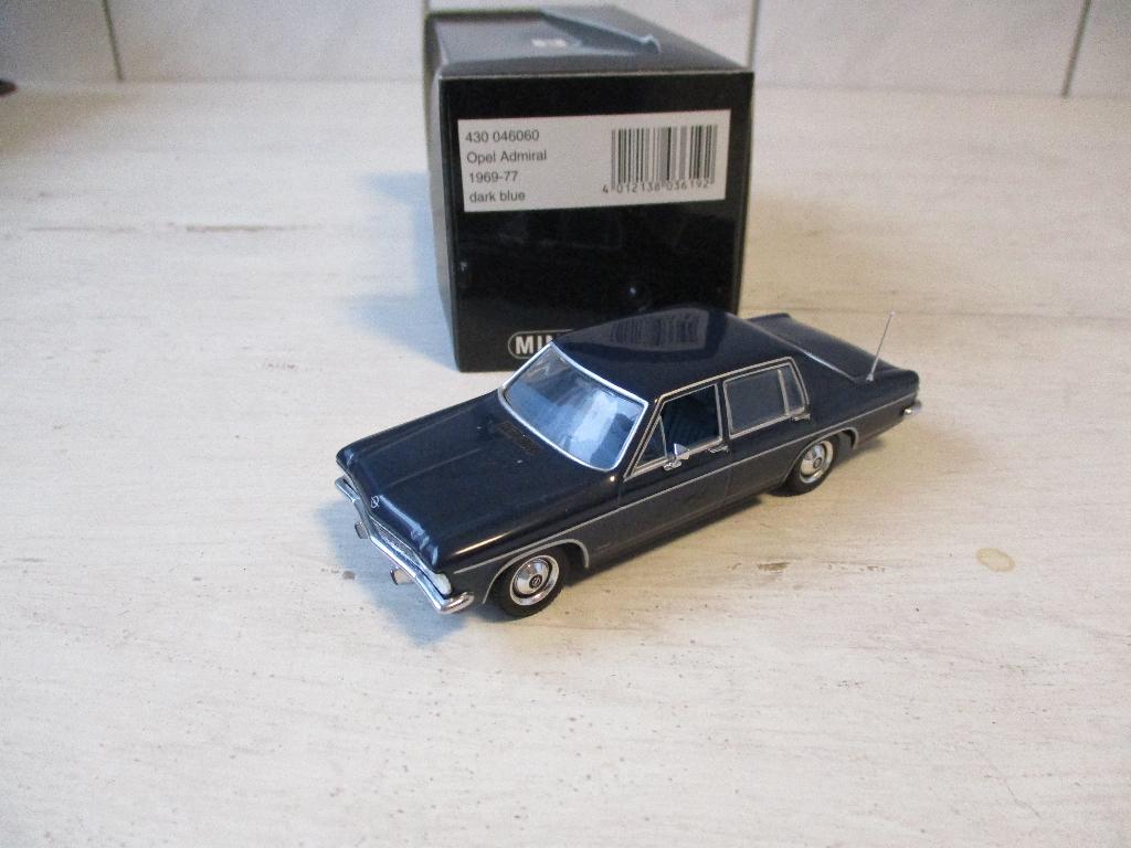 Minichamps Opel Admiral 1969-77 Dark Bleu Schaal 1:43, Hobby en Vrije tijd, Modelauto's | 1:43, Ophalen, Nieuw, Auto, MiniChamps