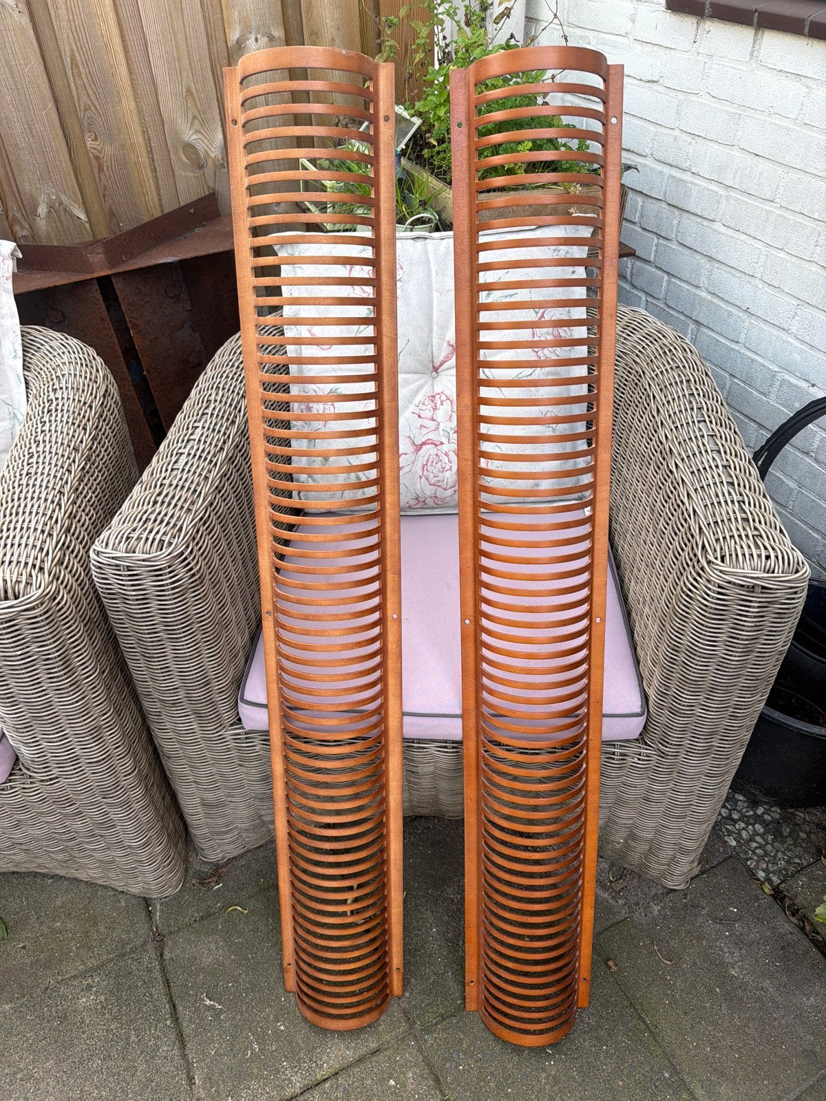 2x Houten CD/DVD Rekken - Vintage Stijl, Huis en Inrichting, Ophalen, Gebruikt, 150 discs of meer, Hout