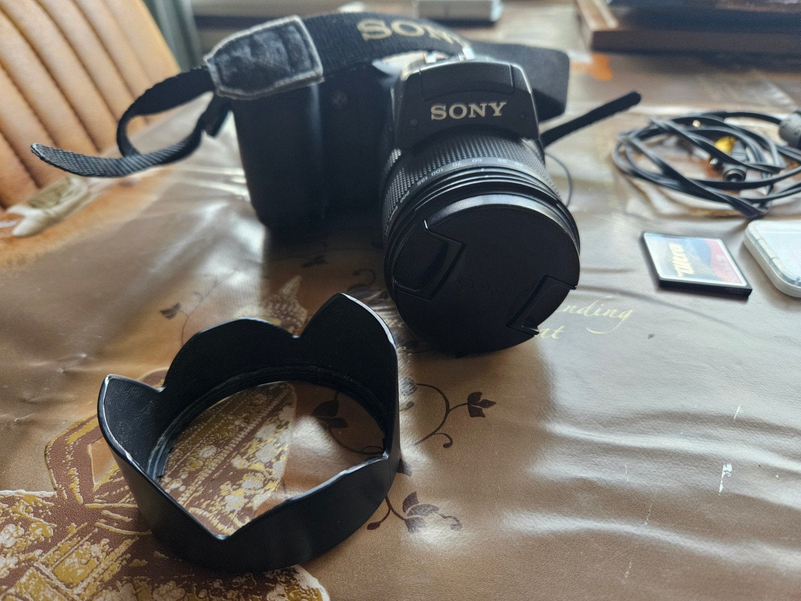 Sony DSC F-828 Digitale Camera met Accessoires, Audio, Tv en Foto, Fotocamera's Digitaal, Gebruikt, Geheugenkaart, Compactcamera