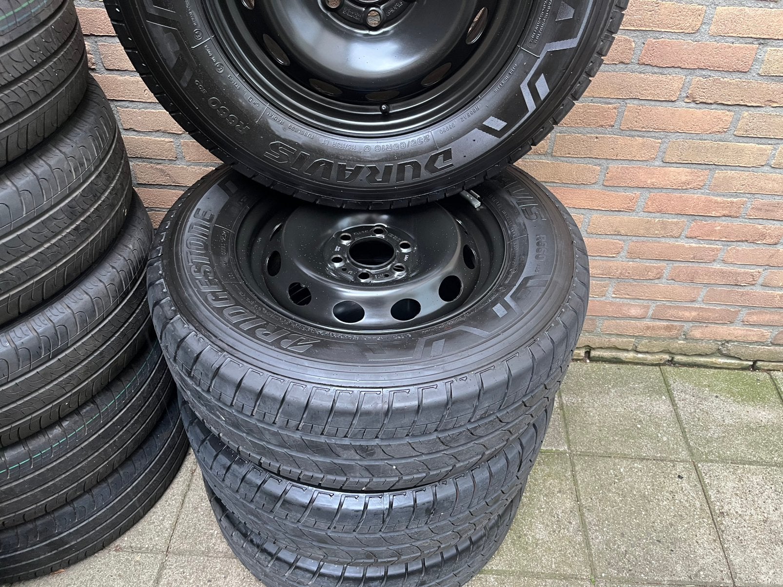 235 65 16 Nieuwe Zomerset Ford Transit 2024/2026, Bestelwagen, 16 inch, Banden en Velgen, Nieuw