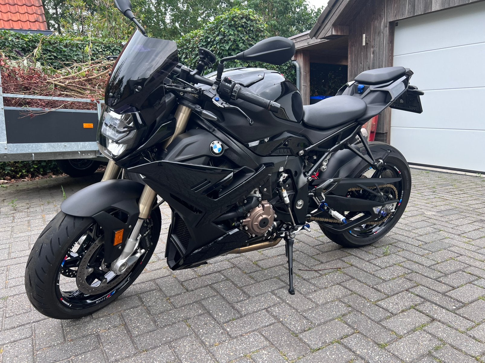 Bmw s1000r , dynamic comfort akra bj 2022 km 10500, 4 cilinders, Particulier, Meer dan 35 kW, Handgeschakeld