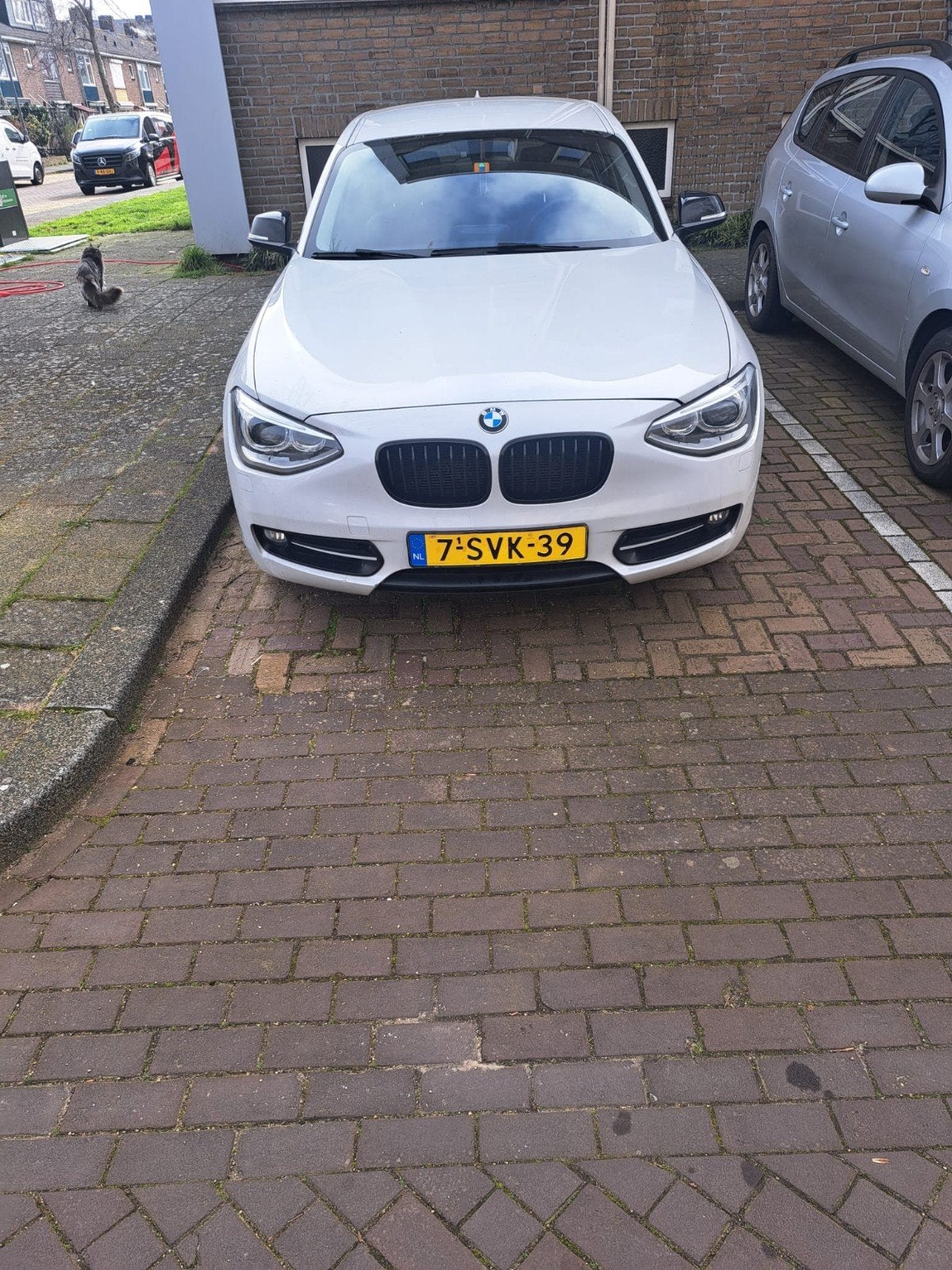 BMW 1-Serie 114I  225 pk 5-DR 2013 Wit, Auto's, 1-Serie, Achterwielaandrijving, Zwart, 4 cilinders