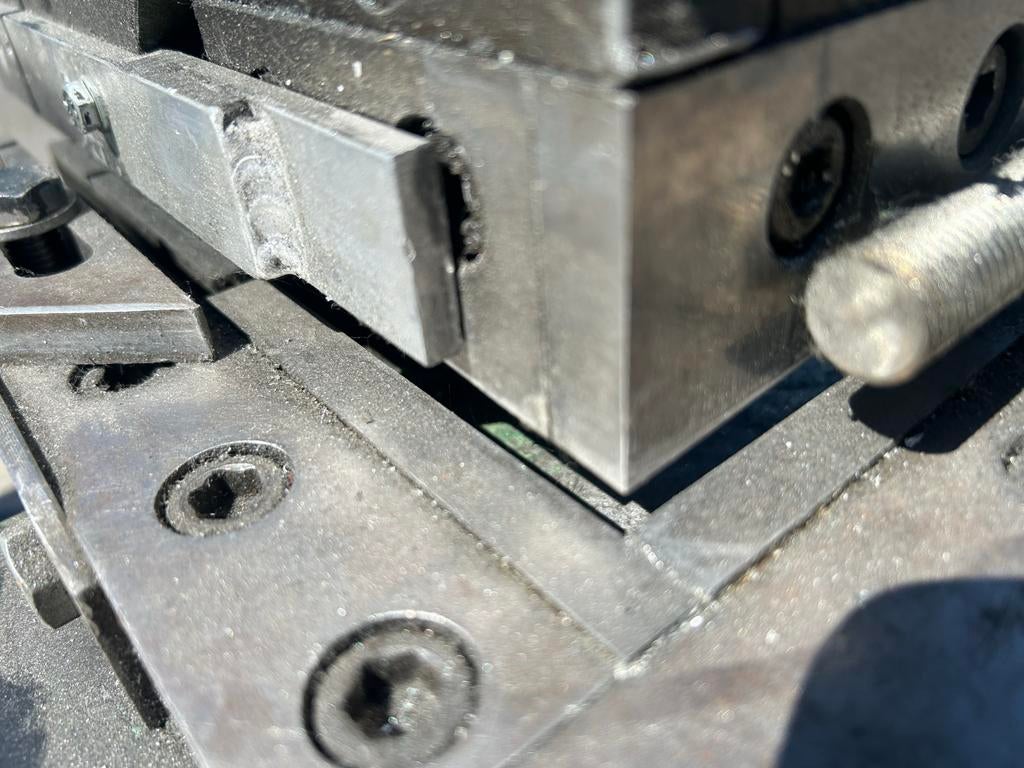 Set van 2 plaat uithoek machines, Zakelijke goederen, Machines en Bouw | Metaalbewerking, Ophalen